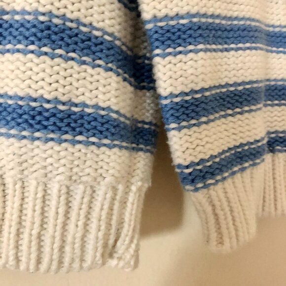 H&M Knit sweater with shinny neck line - Picture 4 of 5